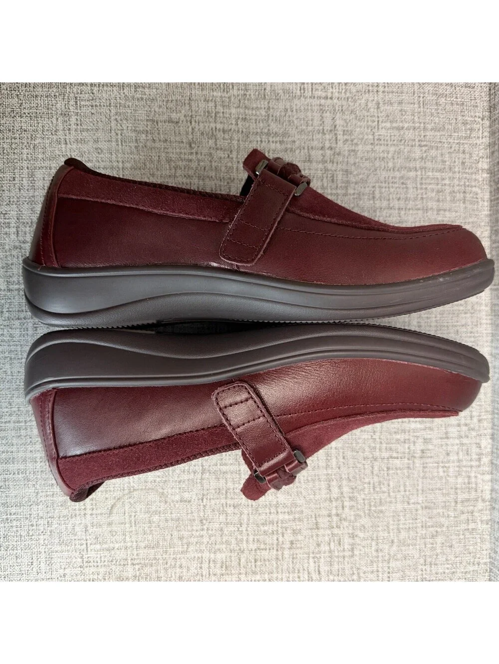 OrthoFeet Shoes Women’s Sz 8.5 D WIDE Chelsea Cherry Loafer Orthopedic